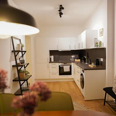 Lady Milavie Apartment *